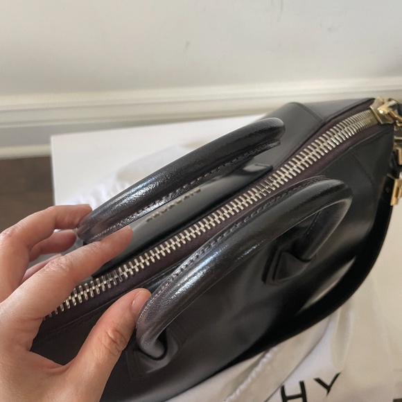 GIVENCHY Dark Brown Medium Antigona Bag - Picture 13 of 16